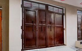 Hotel The Arrow Near Paschim Vihar